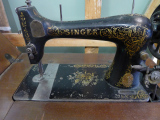 Singer avec son meuble